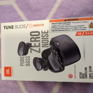 JBL Tune Buds Wireless Earbuds - Black